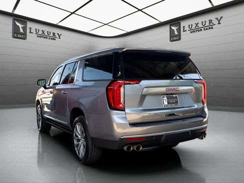 Used 2021 GMC Yukon XL Denali w/ Denali Ultimate Package AWD/4WD image 6