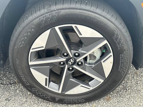 Used 2025 Hyundai Tucson SEL FWD image 12