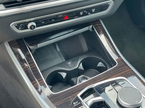 Used 2026 BMW X5 xDrive40i w/ Climate Comfort Package image 23