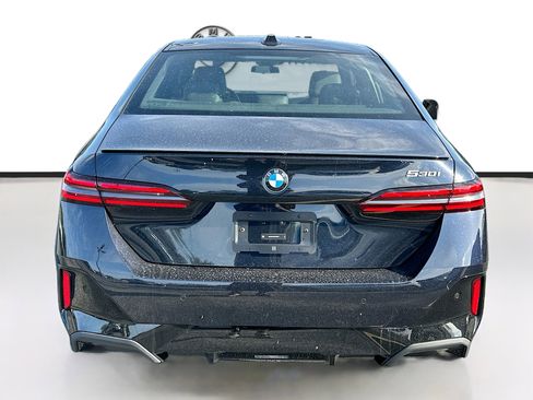 New 2027 BMW 530i RWD image 5