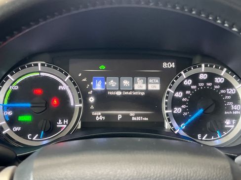 Certified 2024 Toyota Highlander XLE AWD/4WD image 29
