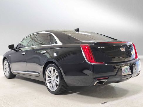 Used 2019 Cadillac XTS Luxury image 5