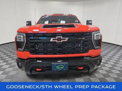 Certified 2025 Chevrolet Silverado 2500 ZR2 w/ Technology Package AWD/4WD image 7