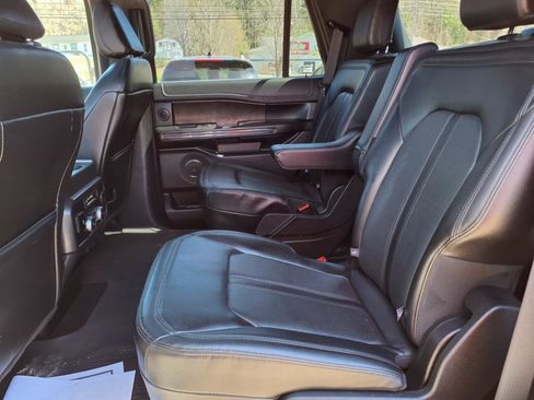 Used 2021 Ford Expedition Limited image 15