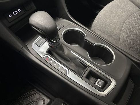 Used 2022 Chevrolet Equinox LT image 48