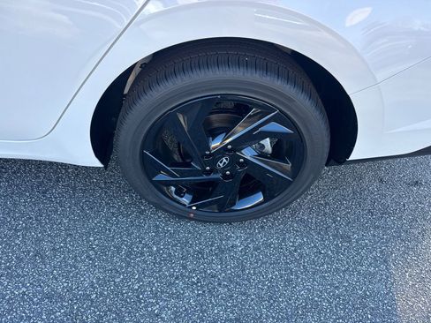 New 2026 Hyundai Elantra SEL Sport image 19