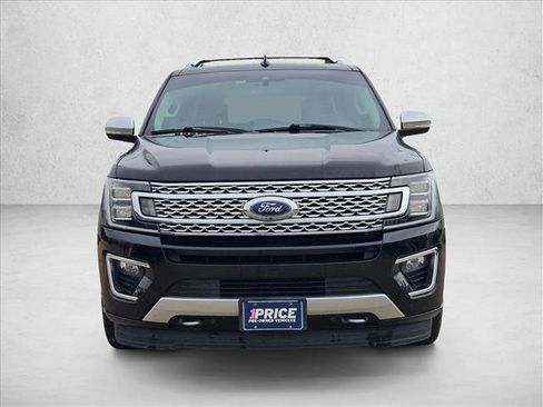 Used 2019 Ford Expedition Platinum image 2