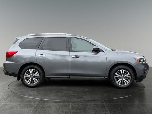 Used 2020 Nissan Pathfinder S AWD/4WD image 10