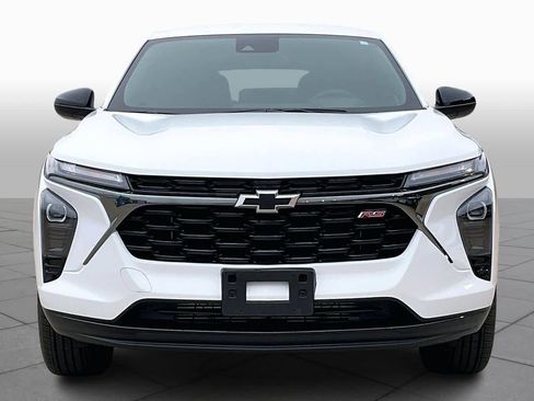 Certified 2025 Chevrolet Trax RS w/ Driver Confidence Package image 6