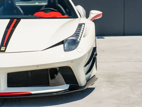 Used 2014 Ferrari 458 Spider RWD image 30