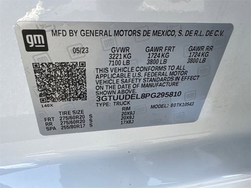 Used 2023 GMC Sierra 1500 SLT w/ SLT Premium Package image 33