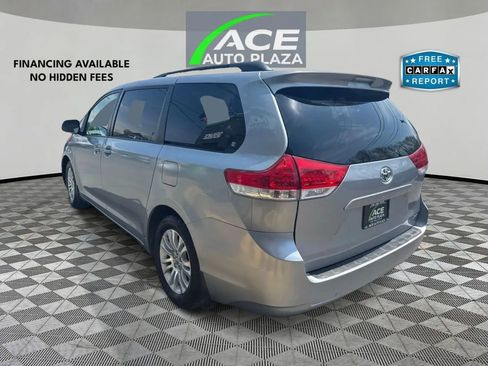 Used 2011 Toyota Sienna XLE image 7