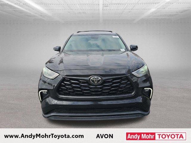Used 2020 Toyota Highlander L FWD image 3