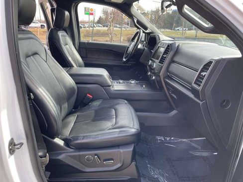 Used 2019 Ford Expedition Limited w/ Equipment Group 301A image 9
