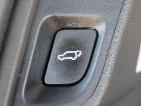 Used 2020 Toyota Sequoia Platinum AWD/4WD image 20
