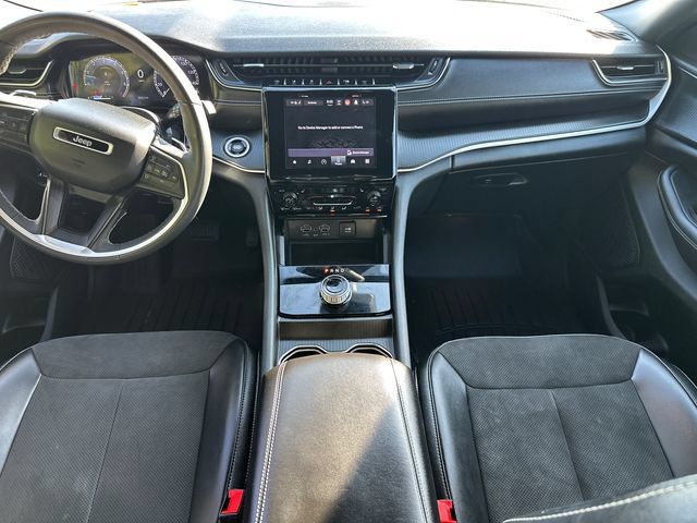 Used 2023 Jeep Grand Cherokee Altitude RWD image 19