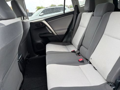 Used 2014 Toyota RAV4 LE FWD image 16
