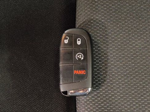 Used 2020 Jeep Renegade Sport FWD image 32