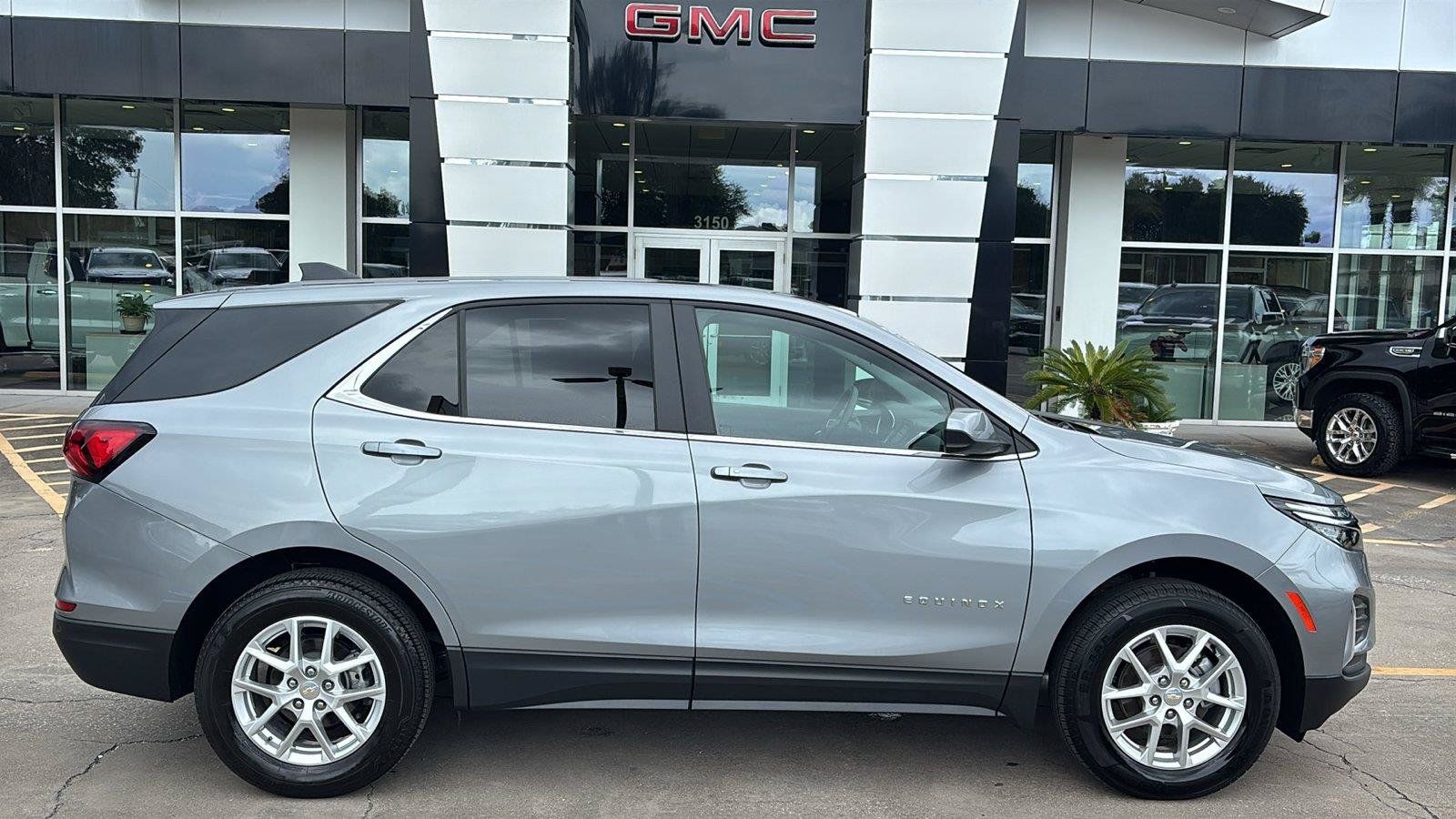Certified 2024 Chevrolet Equinox LT AWD/4WD image 8