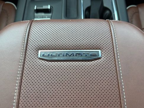 Used 2025 GMC Sierra 3500 Denali Ultimate AWD/4WD image 37