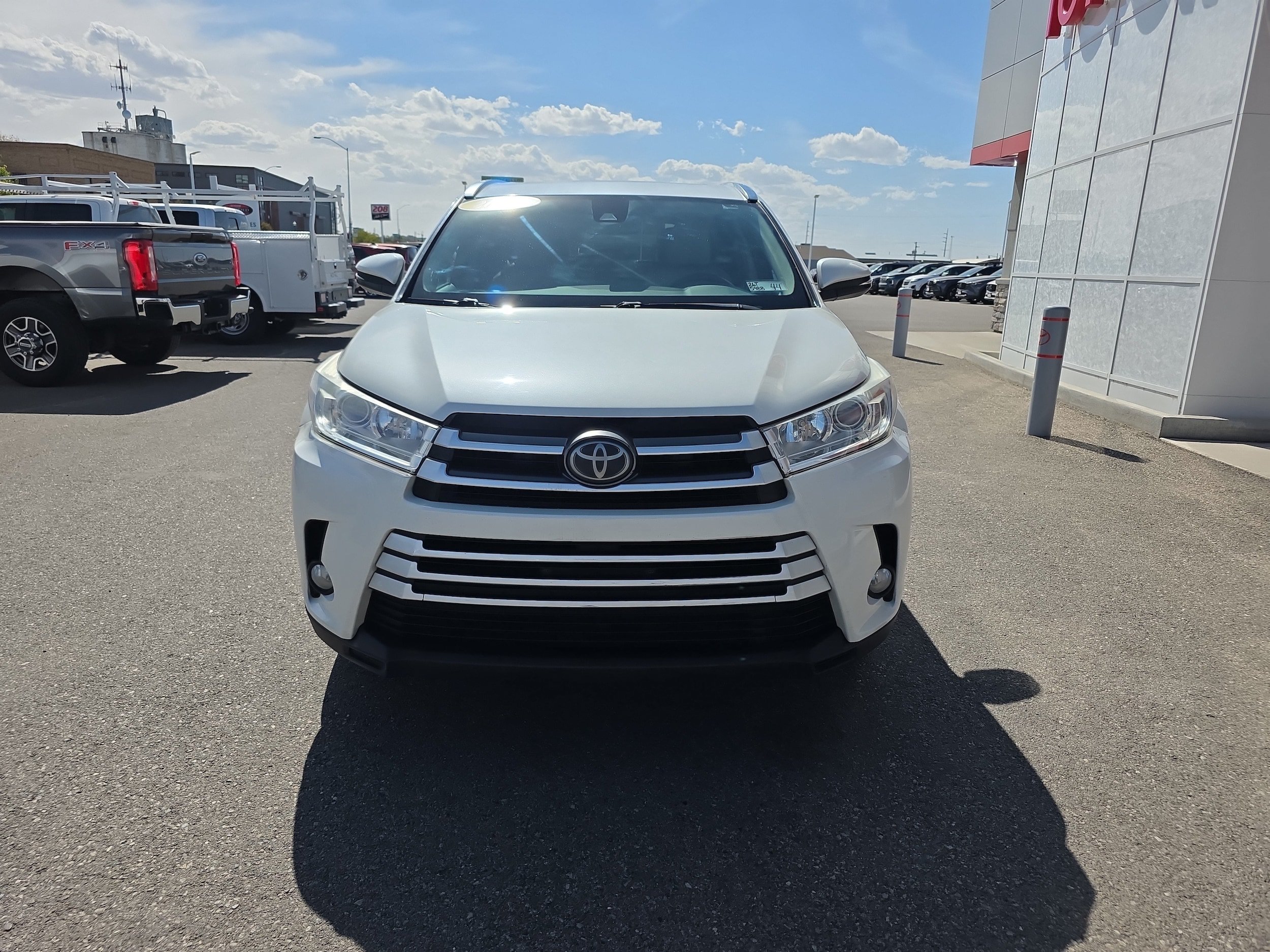 Used 2017 Toyota Highlander XLE FWD image 5