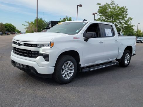 Used 2024 Chevrolet Silverado 1500 RST AWD/4WD image 4