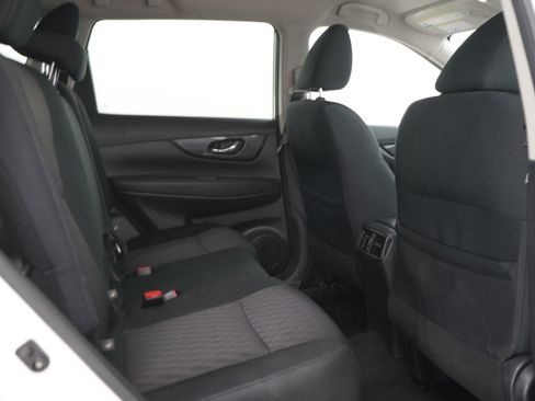 Used 2020 Nissan Rogue S AWD/4WD image 13