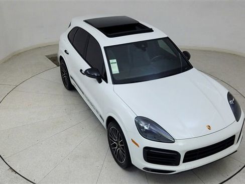Used 2021 Porsche Cayenne Base image 75