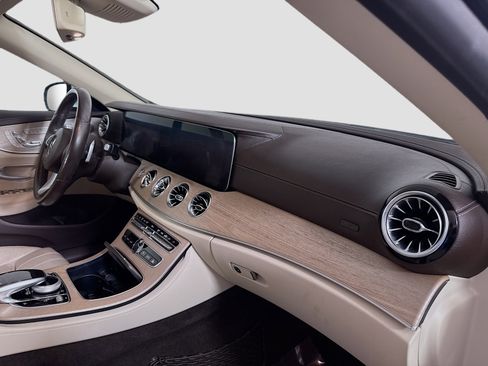 Used 2018 Mercedes-Benz E 400 E 400 image 28