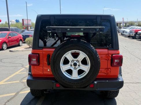 Used 2020 Jeep Wrangler Sport AWD/4WD image 4