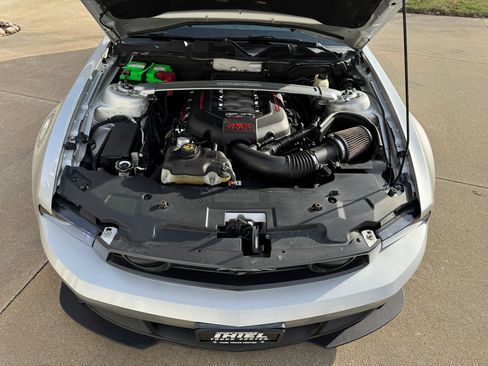 Used 2011 Ford Mustang GT Premium w/ Security Pkg image 23