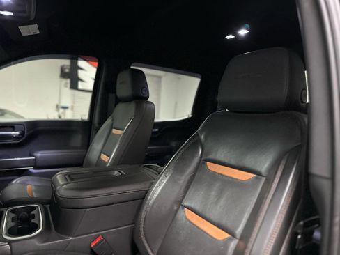 Used 2021 GMC Sierra 1500 AT4 w/ AT4 Value Package AWD/4WD image 16