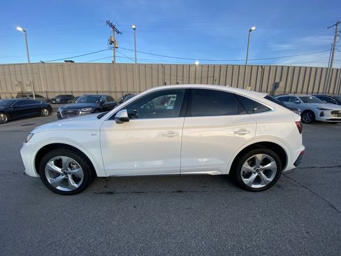 Used 2022 Audi Q5 2.0T Premium Plus image 2