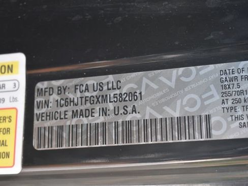 Used 2021 Jeep Gladiator Overland w/ Popular Equipment Package AWD/4WD image 18