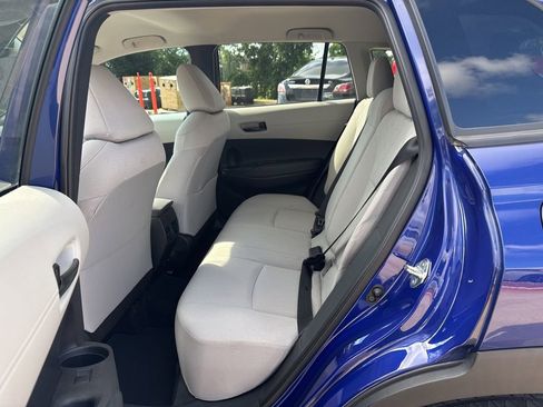 Used 2022 Toyota Corolla Cross LE FWD image 12
