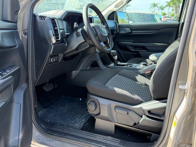 New 2026 Ford Ranger XLT w/ Black Appearance Package AWD/4WD image 13
