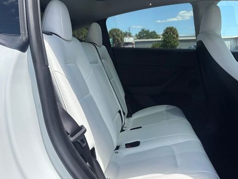 Used 2023 Tesla Model Y Long Range image 16