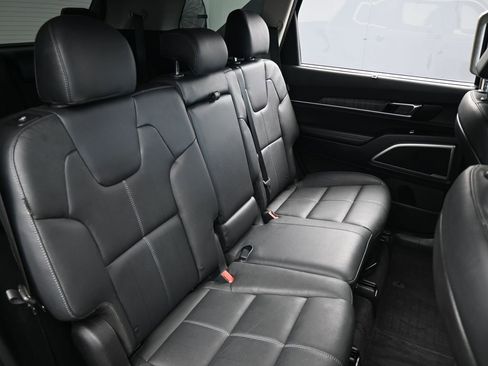 Used 2024 Kia Telluride EX image 47