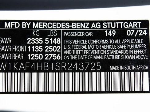 Used 2025 Mercedes-Benz C 300 4MATIC Sedan image 41