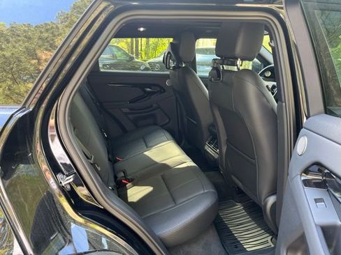 Used 2026 Land Rover Range Rover Evoque Dynamic SE image 13