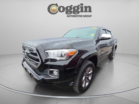 Used 2016 Toyota Tacoma Limited image 10