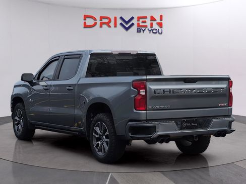 Used 2022 Chevrolet Silverado 1500 RST w/ Convenience Package II image 3