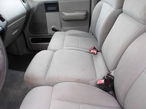 Used 2005 Ford F150 XL RWD image 18