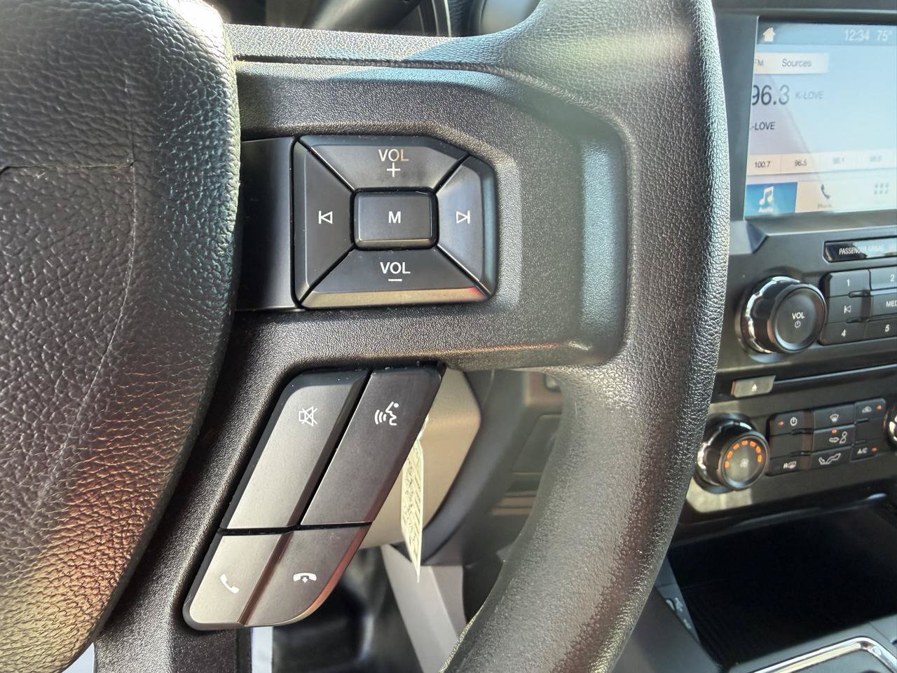 Used 2018 Ford F150 XL w/ Equipment Group 101A Mid AWD/4WD image 27