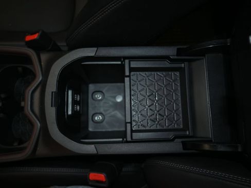 Used 2024 Toyota RAV4 Limited AWD/4WD image 19