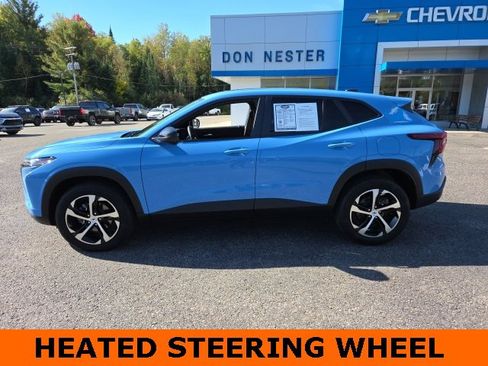 Used 2024 Chevrolet Trax RS w/ Sunroof Package image 6