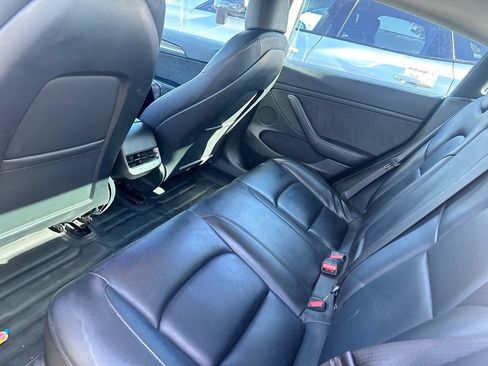 Used 2023 Tesla Model 3 Standard Range RWD image 4