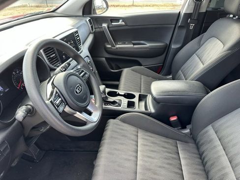 Used 2020 Kia Sportage LX image 7