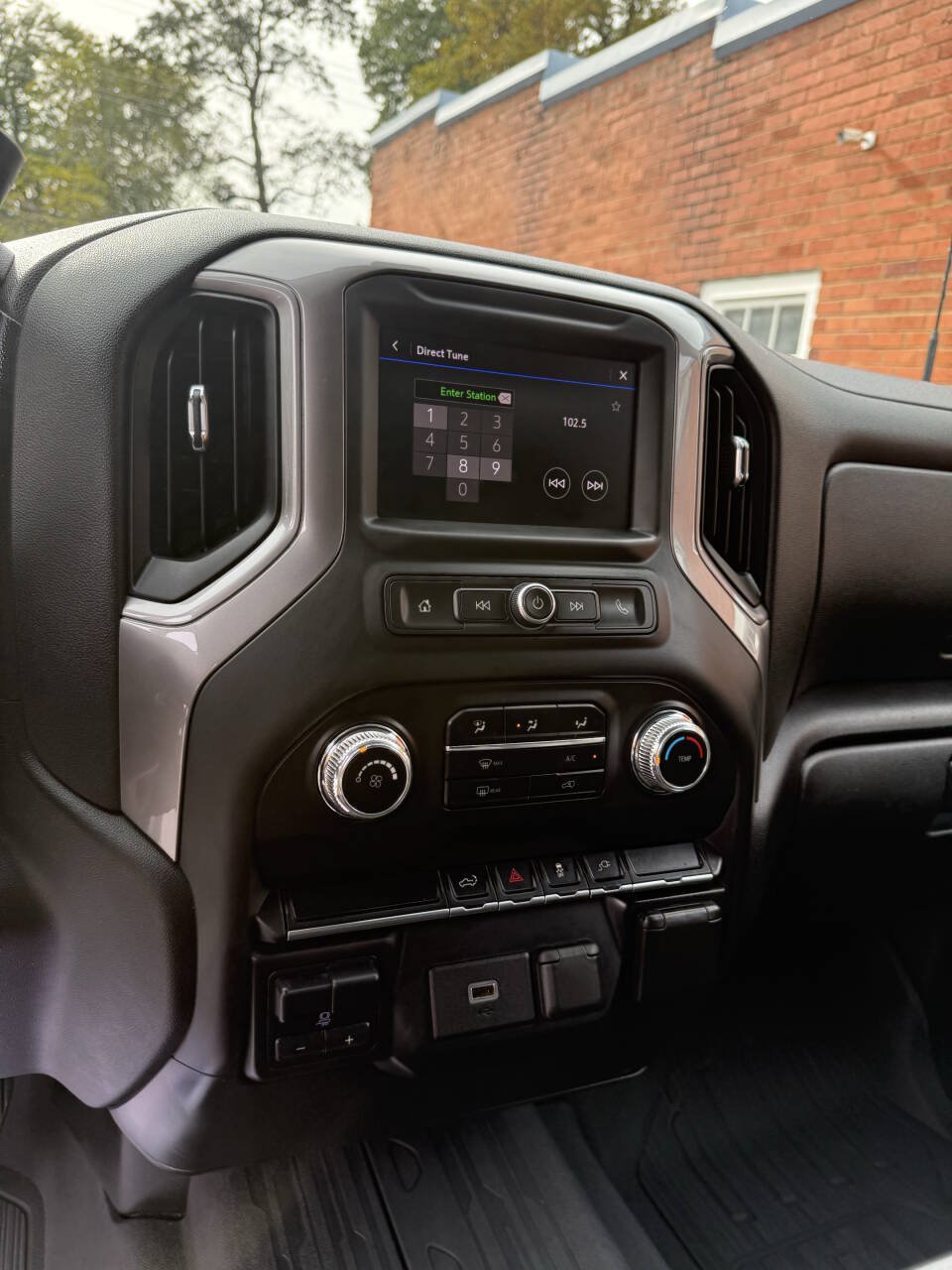 Used 2020 GMC Sierra 2500 4x4 Regular Cab w/ Convenience Package image 8