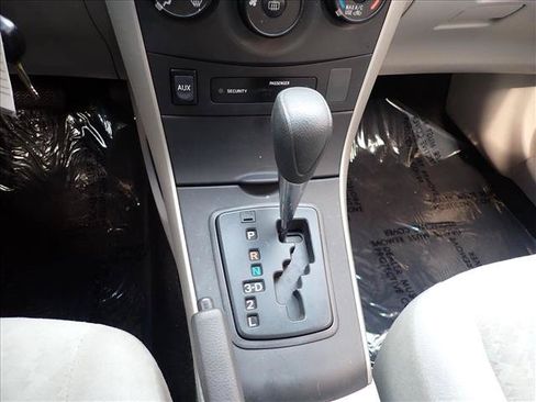 Used 2009 Toyota Corolla LE FWD image 18